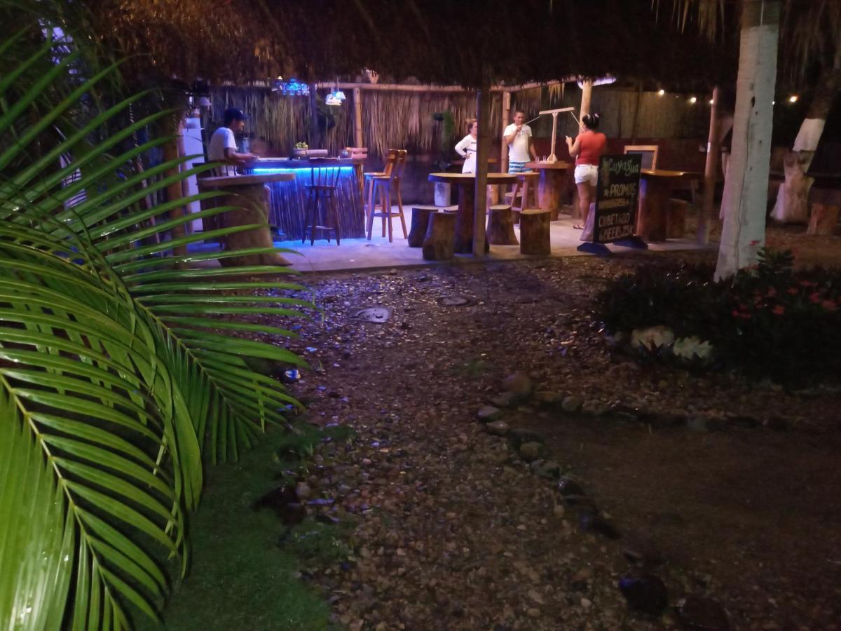Hostal Cuyagua Palomino Eksteriør billede