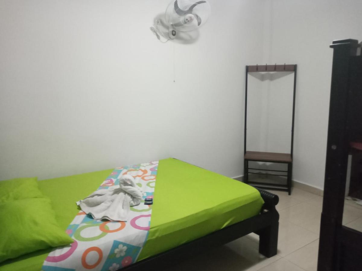 Hostal Cuyagua Palomino Eksteriør billede