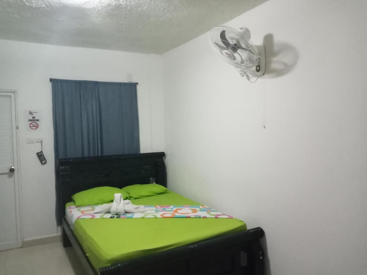 Hostal Cuyagua Palomino Eksteriør billede