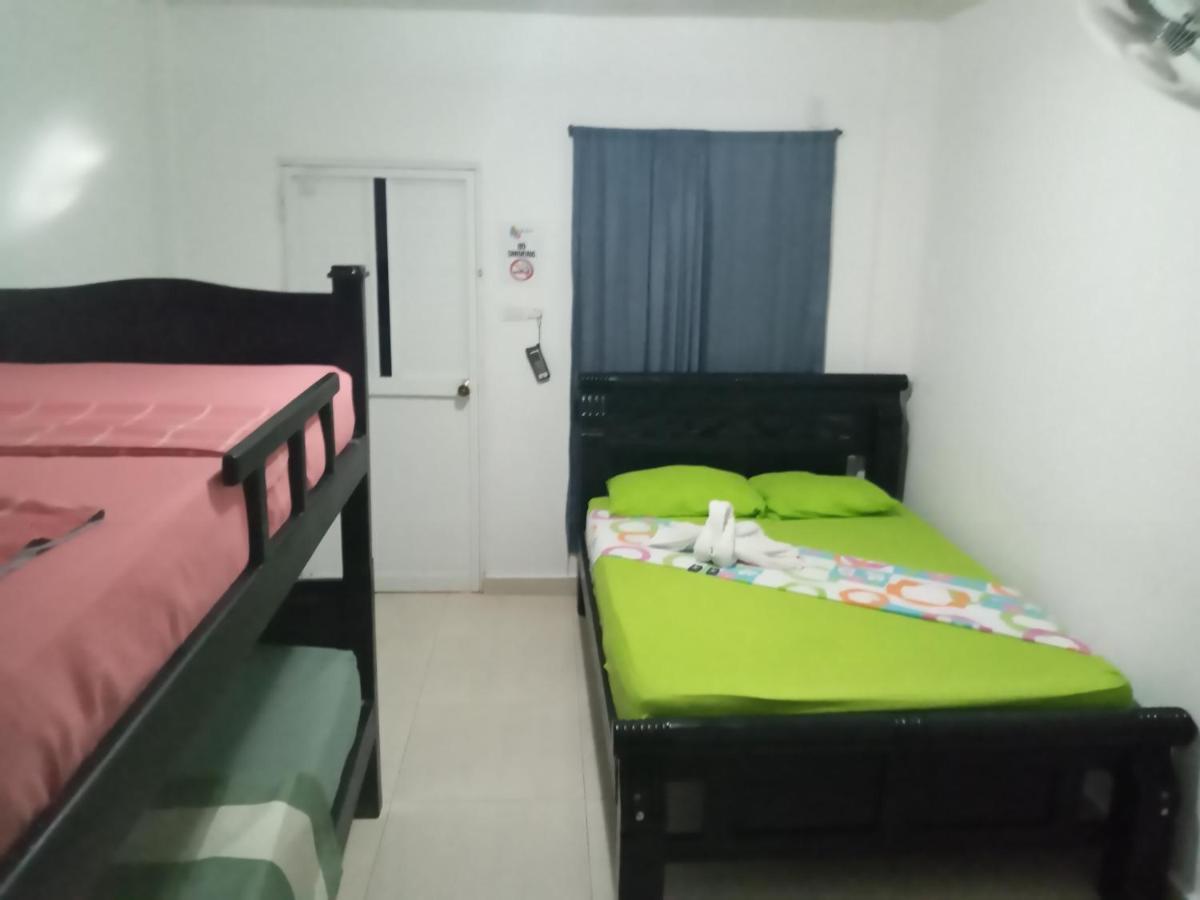 Hostal Cuyagua Palomino Eksteriør billede