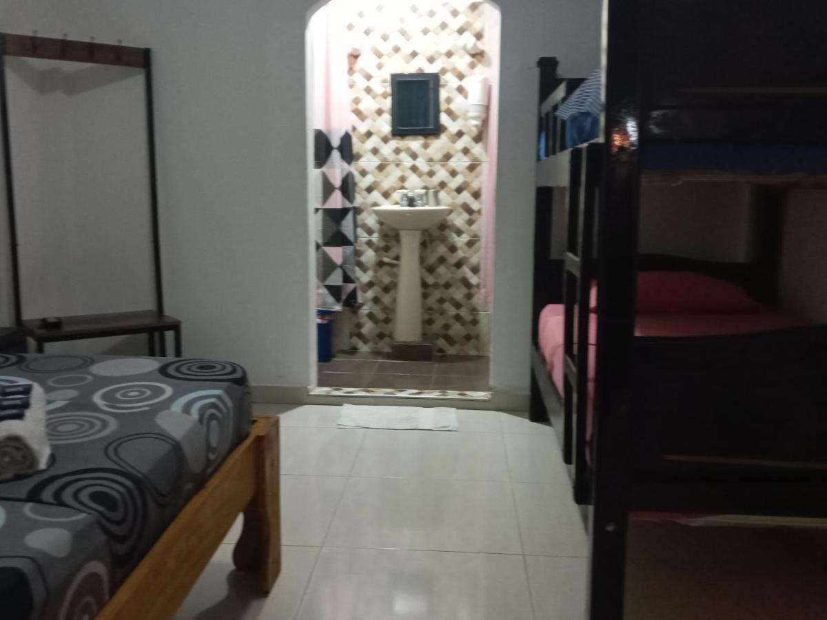 Hostal Cuyagua Palomino Eksteriør billede
