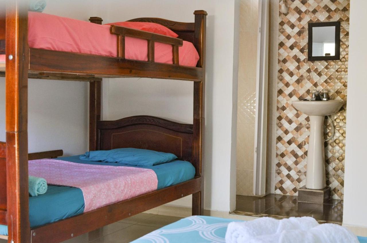 Hostal Cuyagua Palomino Eksteriør billede