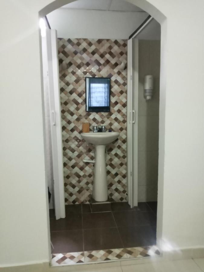 Hostal Cuyagua Palomino Eksteriør billede
